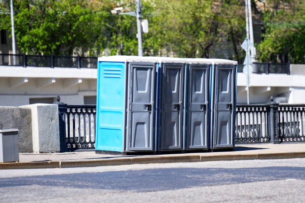 Best Portable restroom trailer rental  in Willard, MO